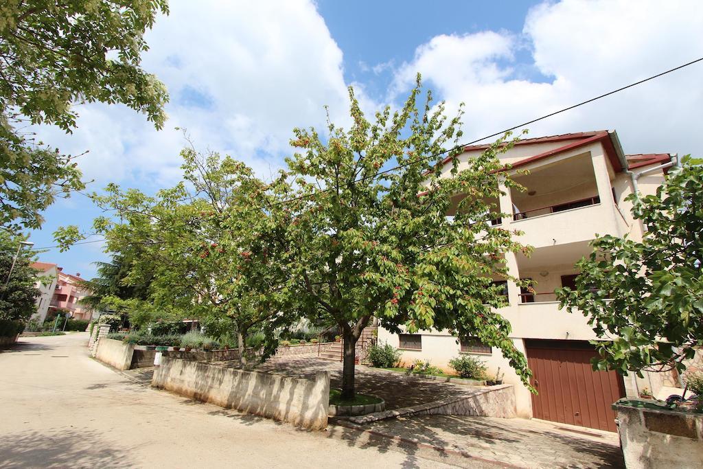 Rooms And Apartment Sanja Rovinj Exterior foto
